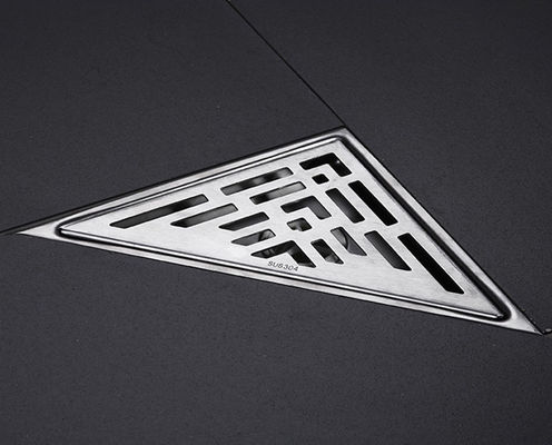 Anti Odor Triangle Shower Floor Drain 304 Stainless Steel Material