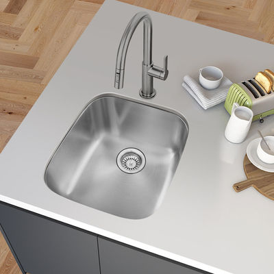 22 Gauge SUS304 Stainless Steel Kitchen Sink Single Bowl With Strainer Sewer Pipe